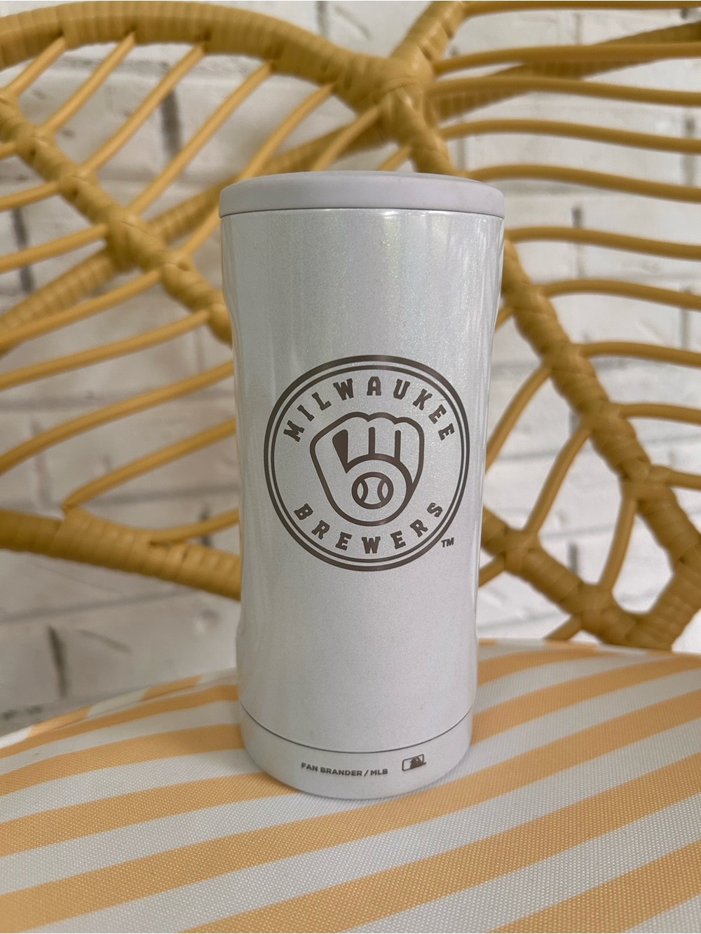 Milwaukee Brewers Brumate Slim in Glitter White